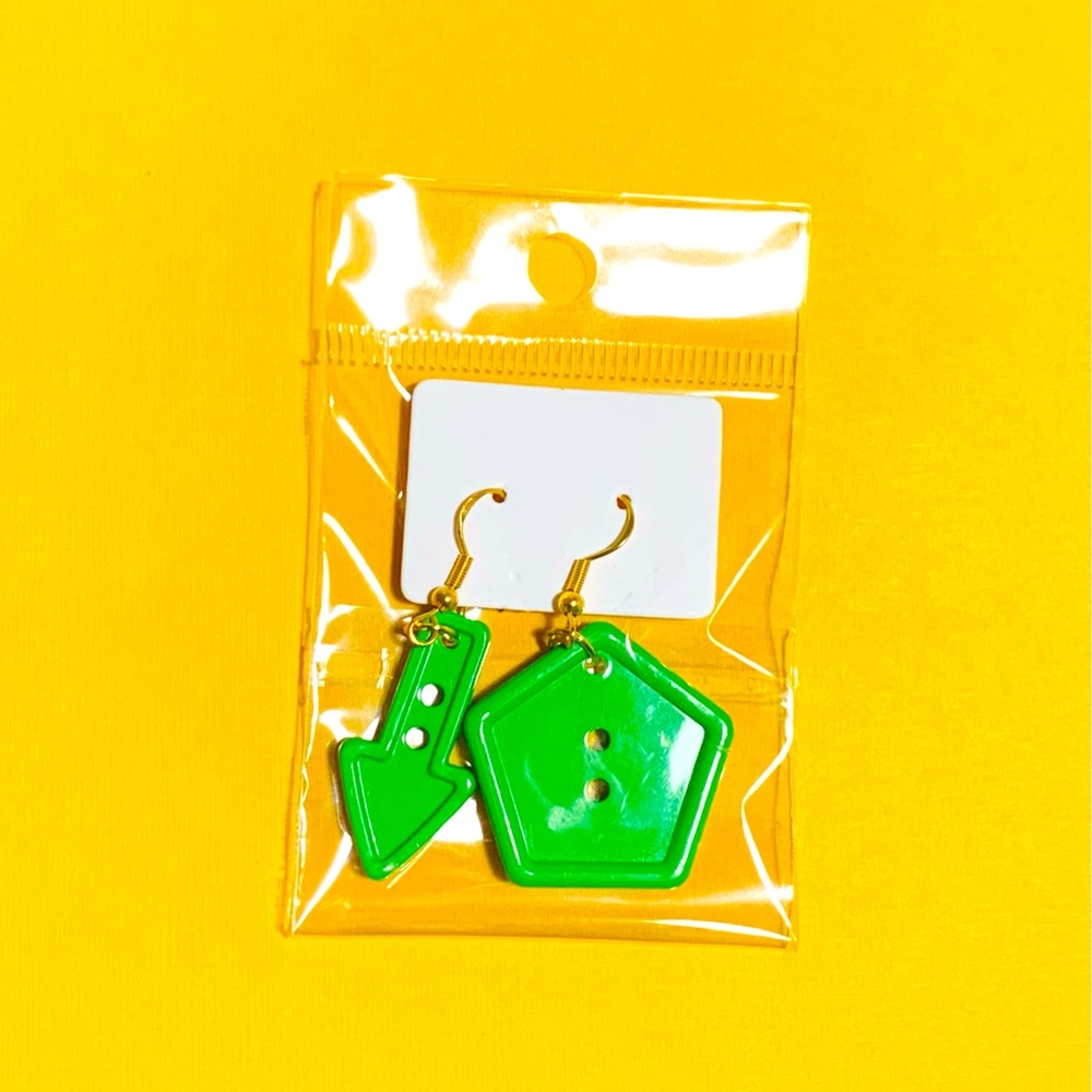 RETRO COLORFUL SHAPES Button Earrings (GREEN)